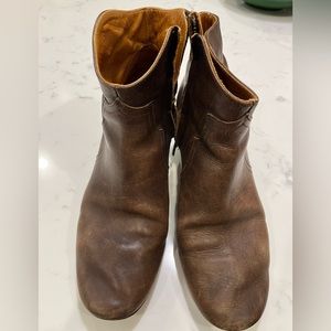 Isabel Marant Dicker Booties